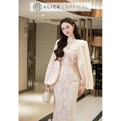 Set Váy Ren Cao Cấp Alice, Đầm Dáng Dài Ôm Body Phối Hoa Trà Cổ Cao Kem Áo Khoác Ren S1066