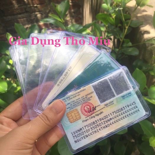 ￼Bọc Thẻ Chống Xước Chất Liệu Nhựa PVC Có Nắp, Chống Trầy Bảo Vệ CCCD, Thẻ Ngân Hàng, Card,……