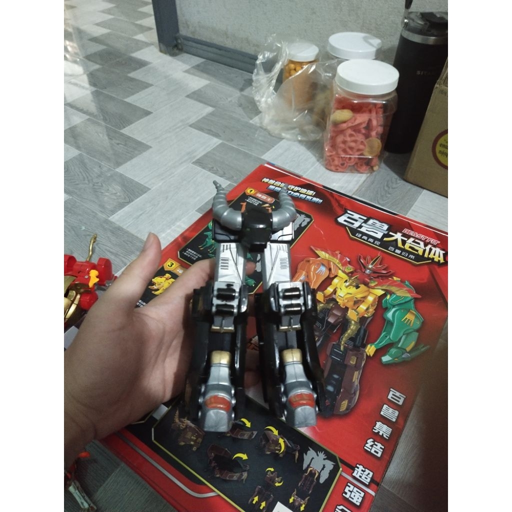 Gao trâu đen chân bạc (hiếm)