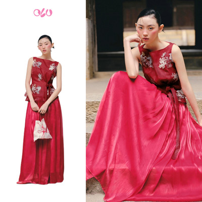 Áo OLV cổ thuyền thêu hoa truyền thống Red Embroidered Tie Top phù hợp đi chơi lễ tết