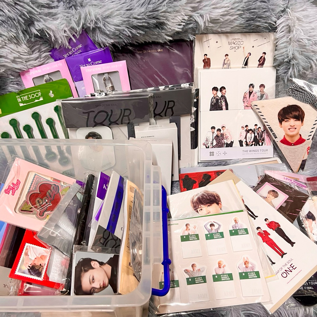 TỔNG HỢP BTS đồ sưu tầm từ đợt debut thích hợp trưng bày đu concert