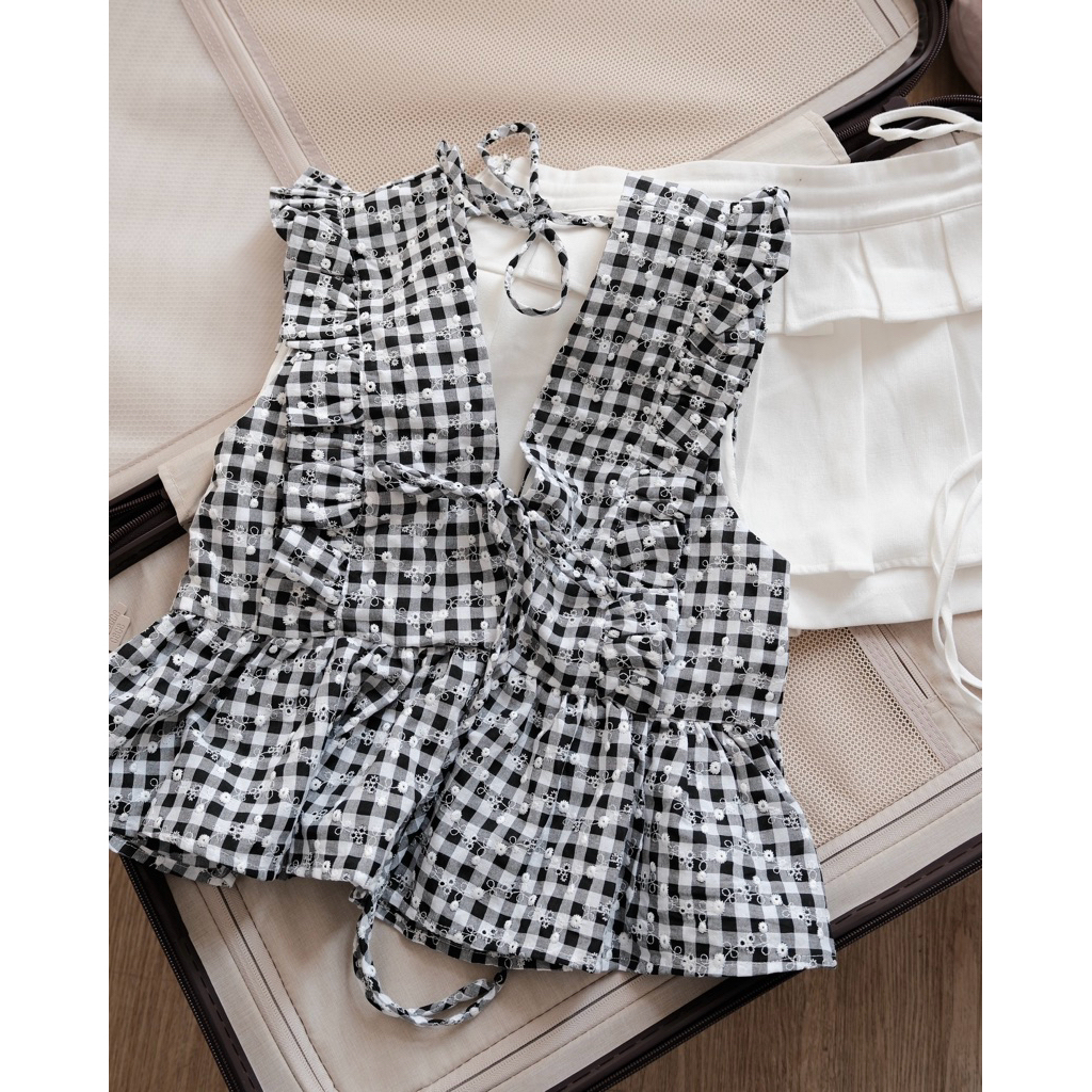 Áo hoa kiểu Chita Top ✿ 𝐁𝐲 𝐄𝐢𝐠𝐡𝐭𝐞𝐞𝐧 𝐀𝐠𝐚𝐢𝐧