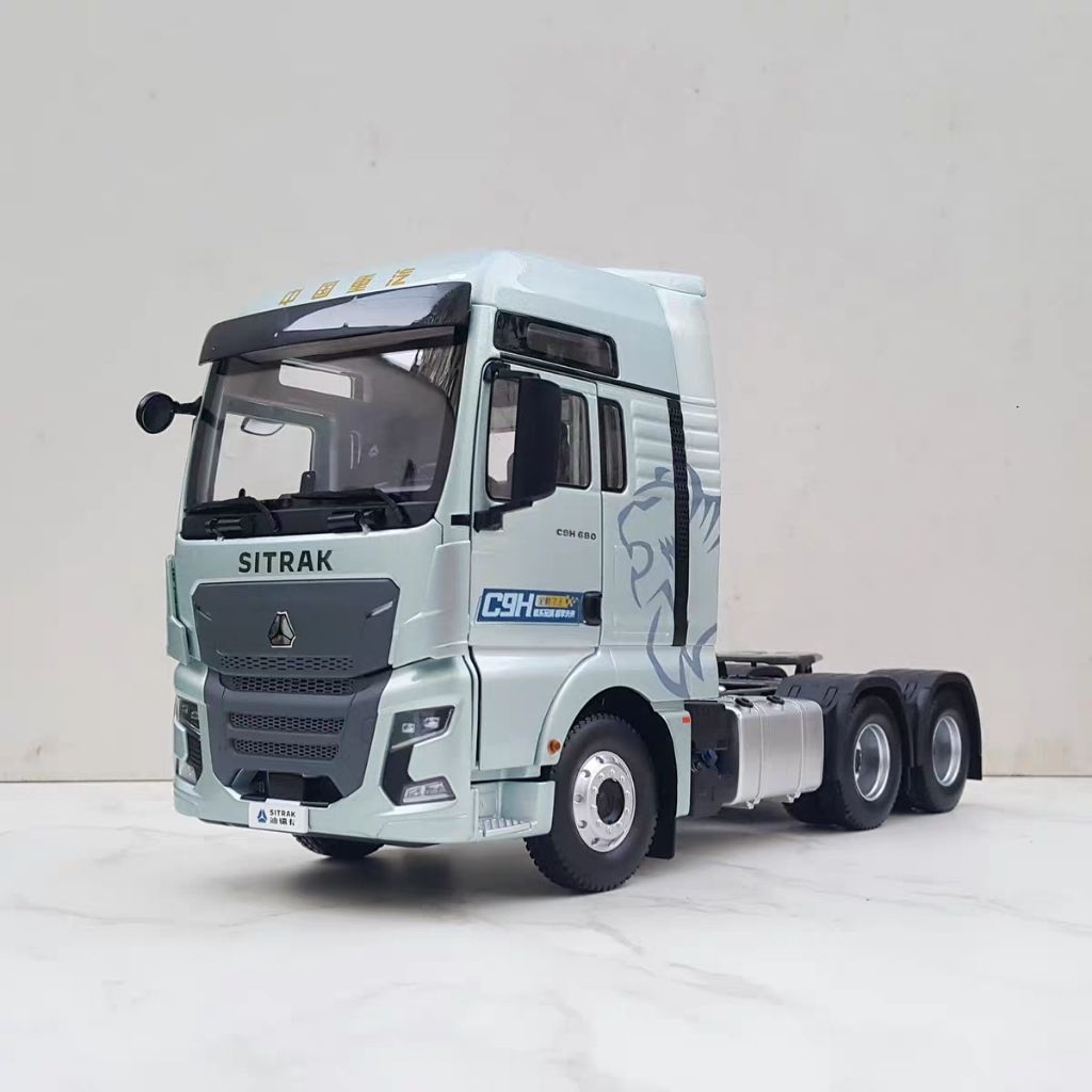 Mô hình xe đầu kéo HoWo C9H nóc cao phiên bản mấy dầu hợp kim 1:24