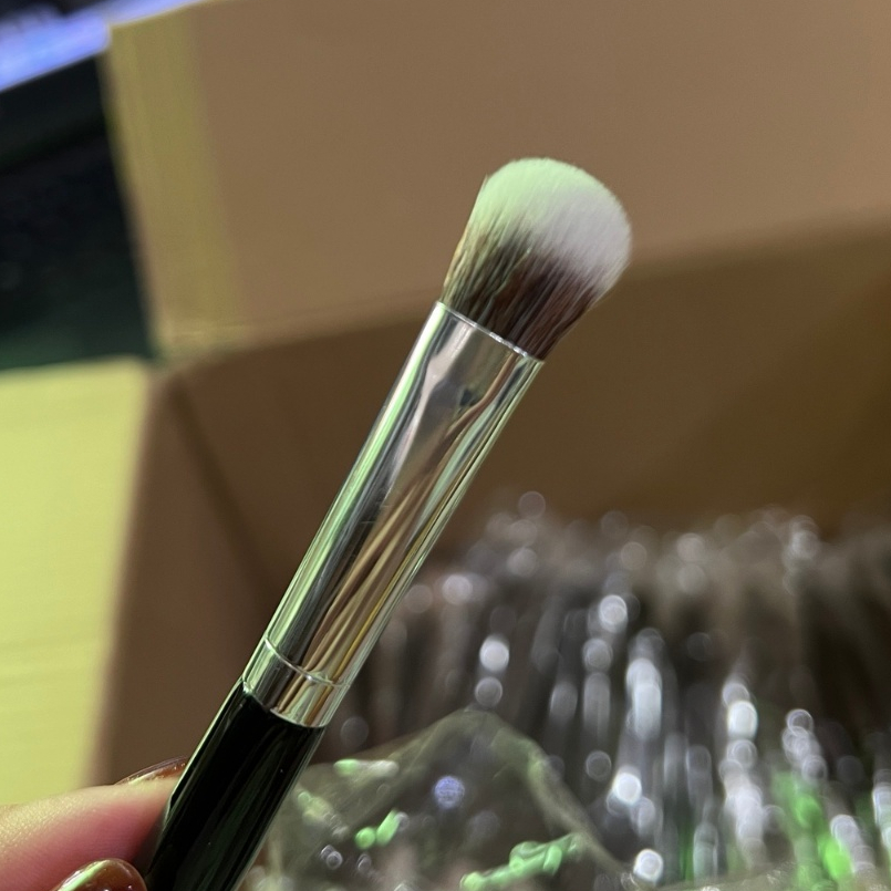 [S52] Cọ Che Khuyết Điểm Form Vát Xéo Siêu Mềm NhiVi