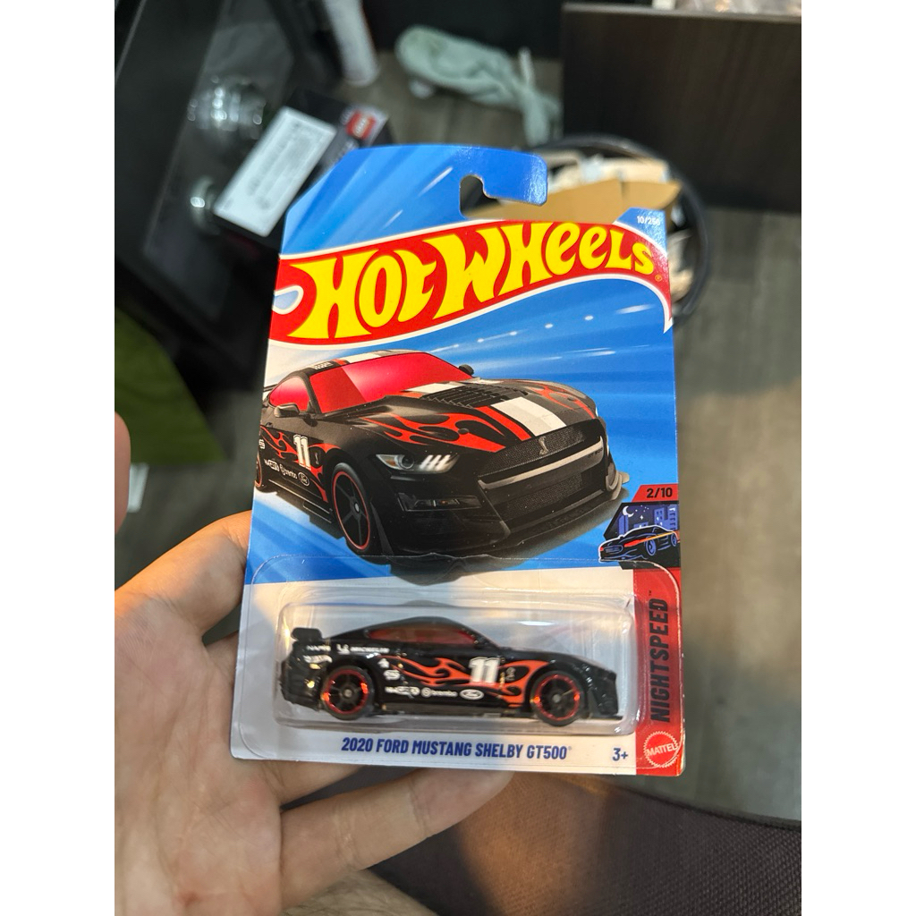 Hotwheels 20 Ford Mustang Shelby GT500/ mô hình ô tô