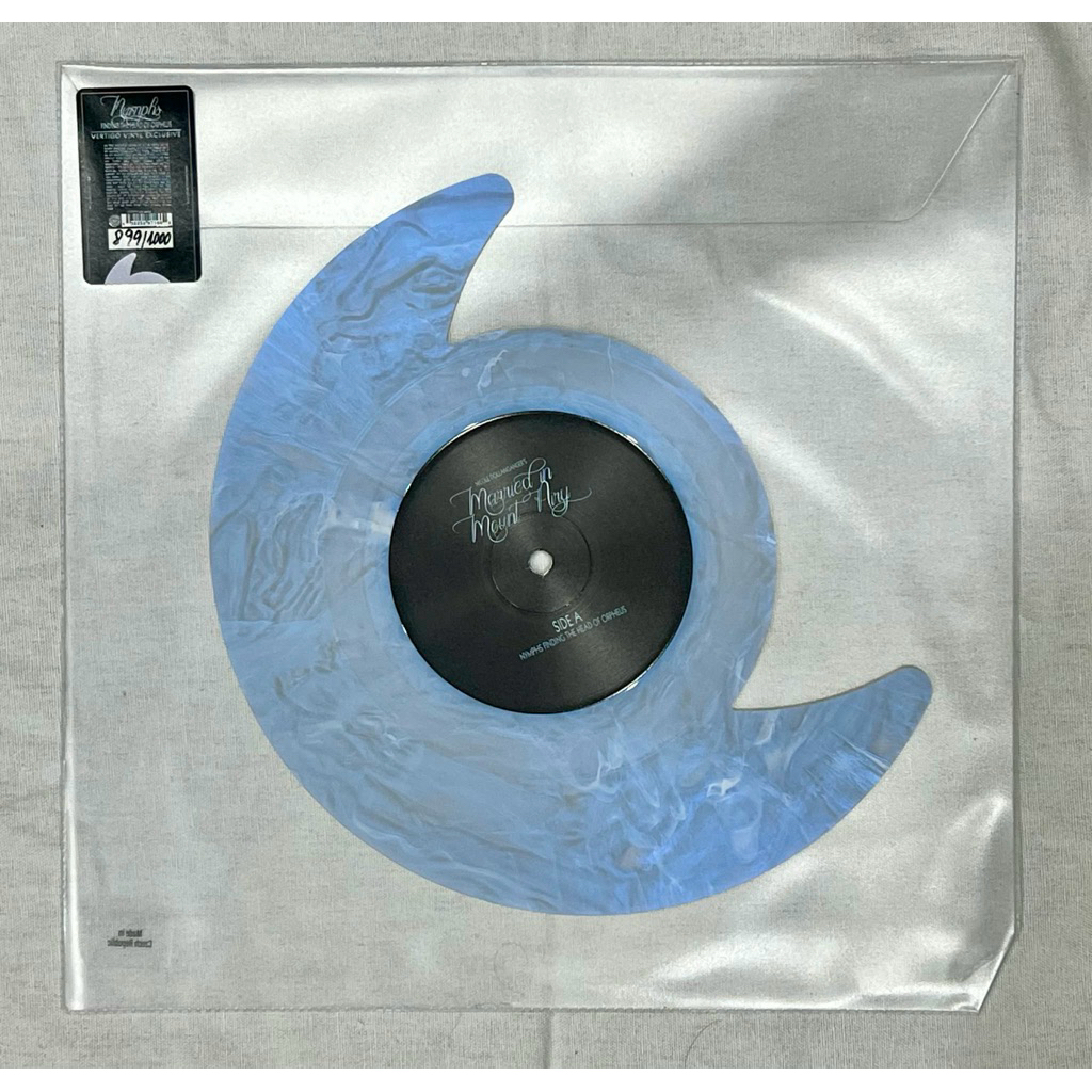 Đĩa cắt hình giới hạn Nymphs Finding The Head of Orpheus- Nicole Dollanganger