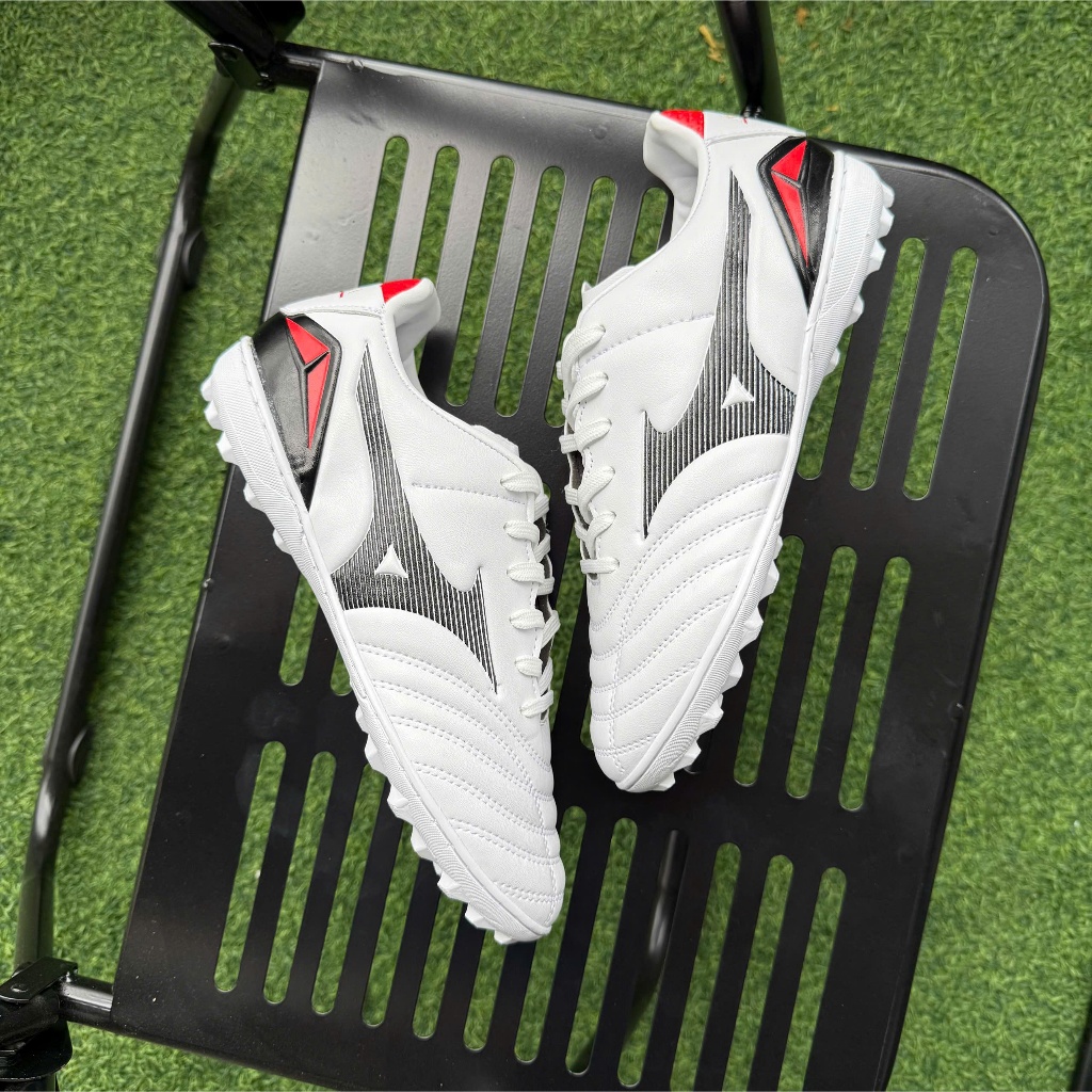 [TẶNG 3 QUÀ] Giày Đá Bóng ATOM Neo 4 Pro [Tặng Lót Xịn + Tất BiBi + Băng Cuốn] - Khâu Full Đế, BH 3 