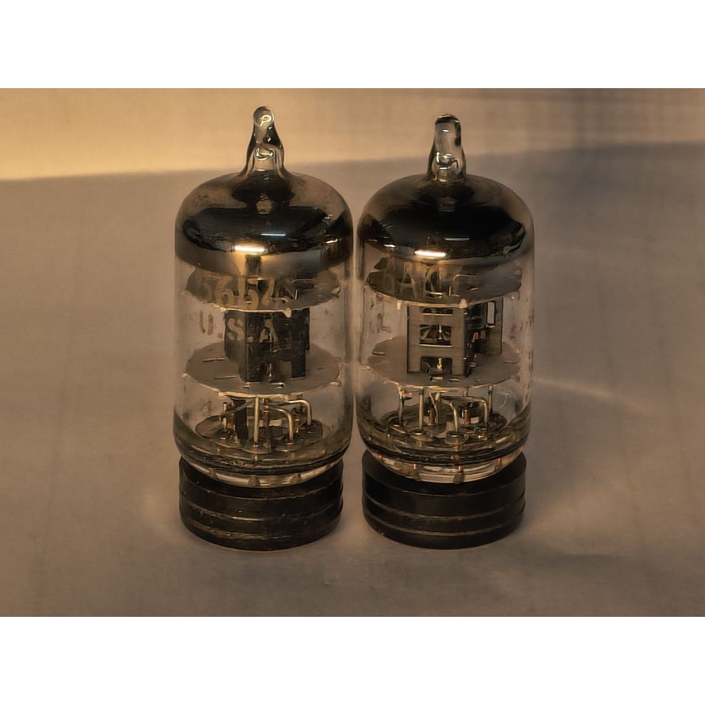 Bóng đèn 6AK5 / 5654 GE USA phiến đen ( 1 cặp )