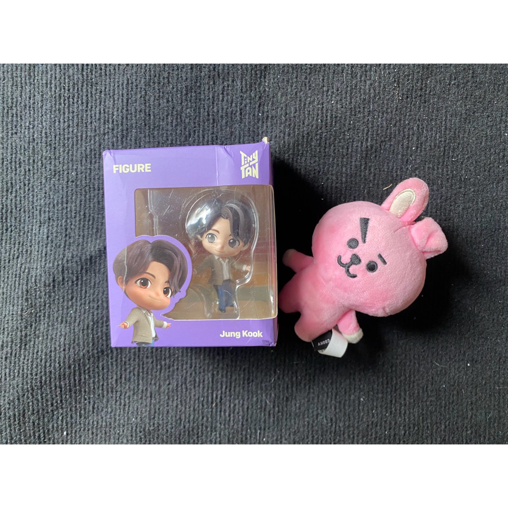 set 2 món Bts offical Figure Bts doll TinyTan Jung Kook nguyên seal kèm doll cooky như hình.