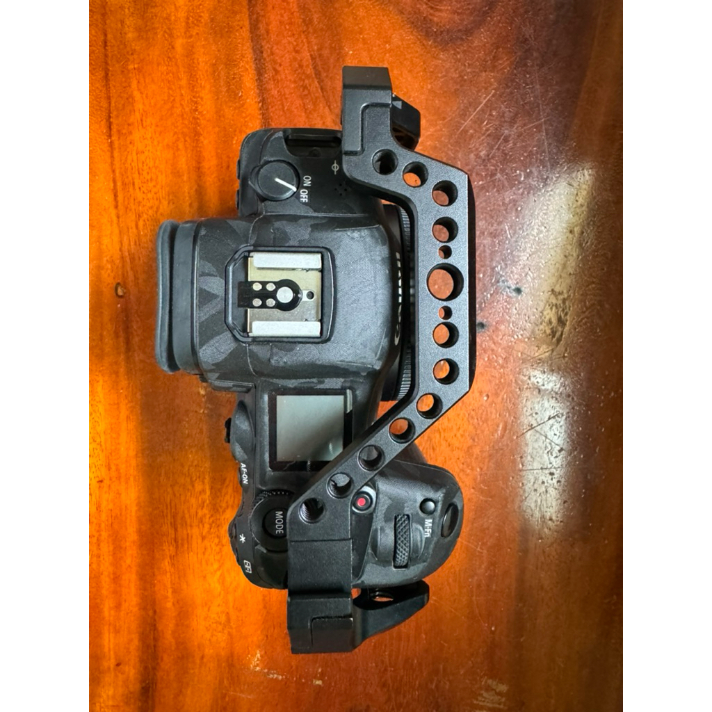 Khung bảo vệ Rig Cage cho Canon R5 / R5C / R6