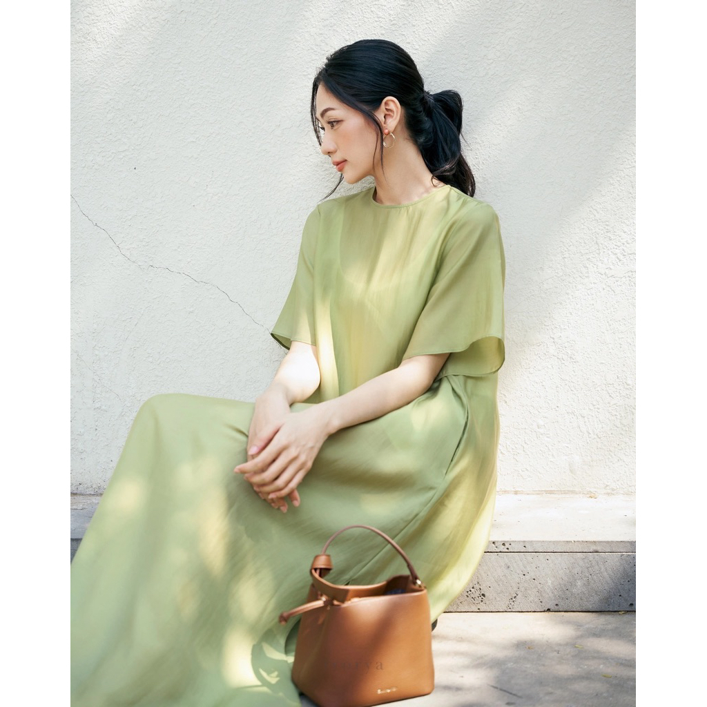 Đầm Ivorya size S newtag