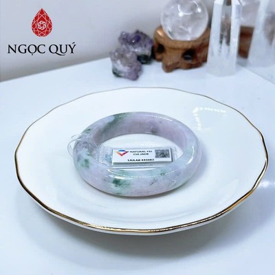 Vòng cẩm thạch A - Vòng phỉ thúy type A bản bản hẹ tròn xanh điểm tím hoa bay ni 51-55 mm ( Kèm kđ type A) LM56 - Ngọc Q