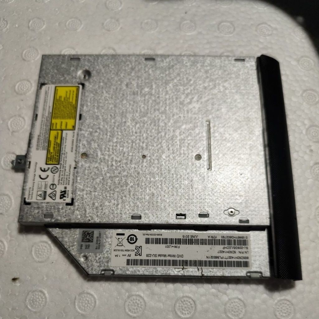 CD DVD laptop Lenovo ideapad 300-15isk model :80Q7