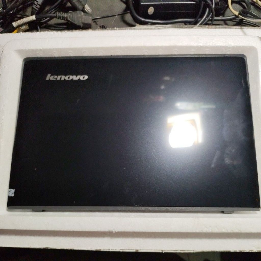vỏ mặt A laptop Lenovo ideapad 300-15isk model :80Q7
