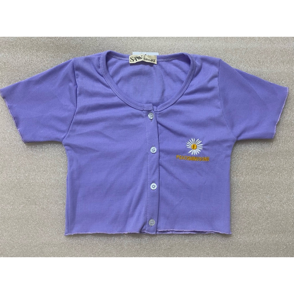 Áo croptop hoa cúc màu tím A107