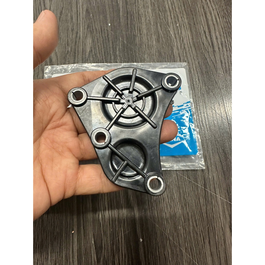 Ốp bưởng cam (Camshaft Cover Plate) BMW máy N46 hiệu DANA Mã 11537583666