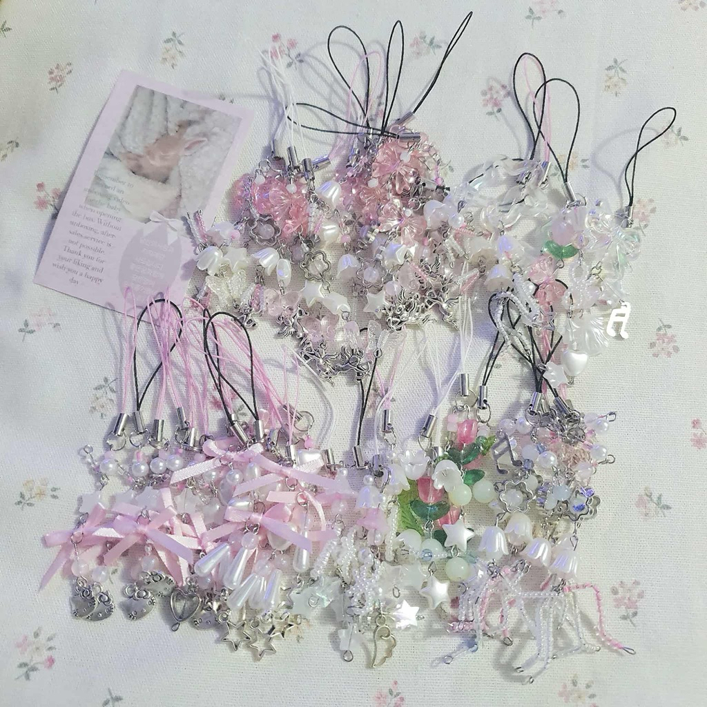 [ _.ktrynnk ] Dây móc khóa trang trí điện thoại , balo xinh xắn