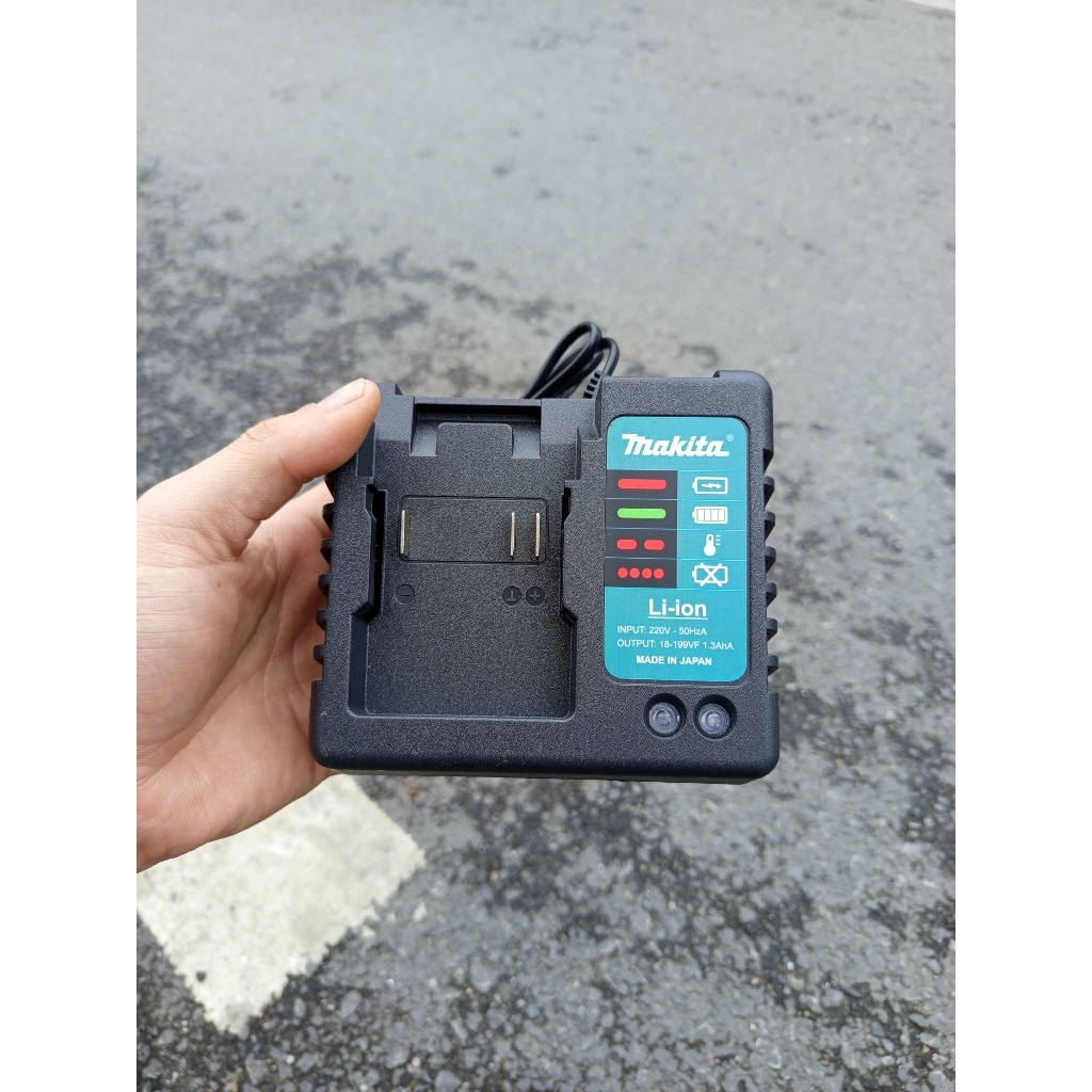 sạc khoan pin, đế sạc 21v makita, chân pin phổ thông m21