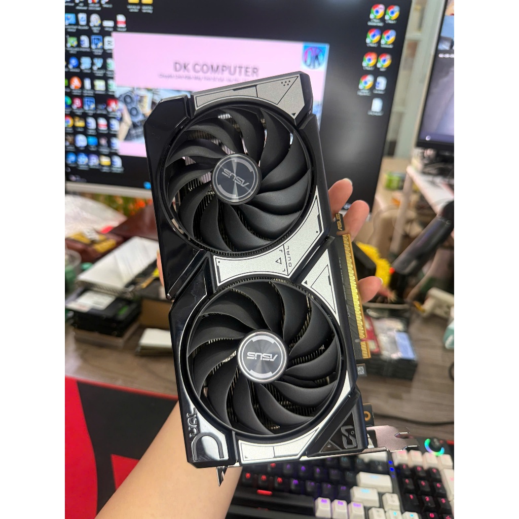 Card màn hình - VGA NVIDIA RTX 5060 ASUS Dual OC | 8GB GDDR7 Chính Hãng, còn Bảo Hành Hãng 08.2028