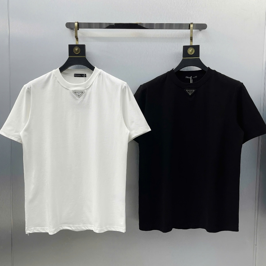 Áo Phông Parada Đính Logo Basic 2 Màu Đen Trắng