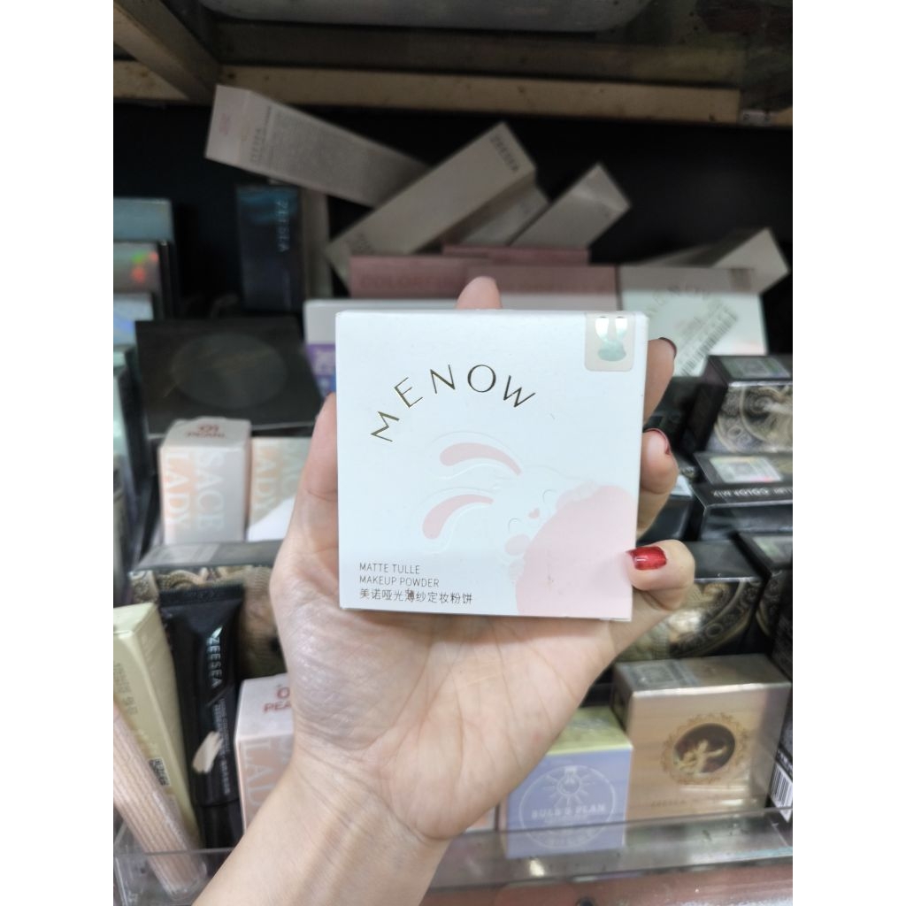 phấn nén menow 8.5g