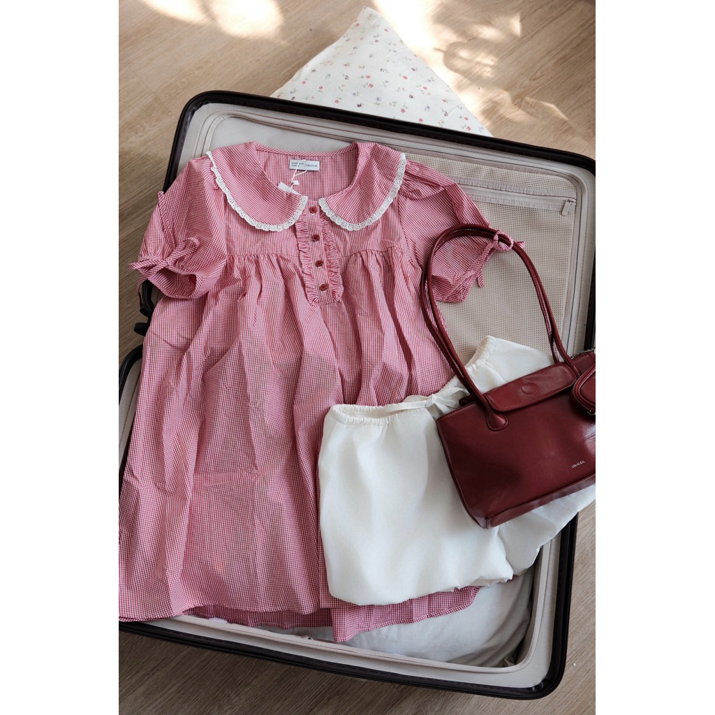 Đầm babydoll Katie sọc đỏ cổ ren ୨୧ 𝐁𝐲 𝐄𝐢𝐠𝐡𝐭𝐞𝐞𝐧 𝐀𝐠𝐚𝐢𝐧