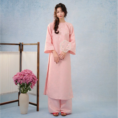 TUBYCATU Set Áo Dài Gấm Xuân Huyên Kèm Quần