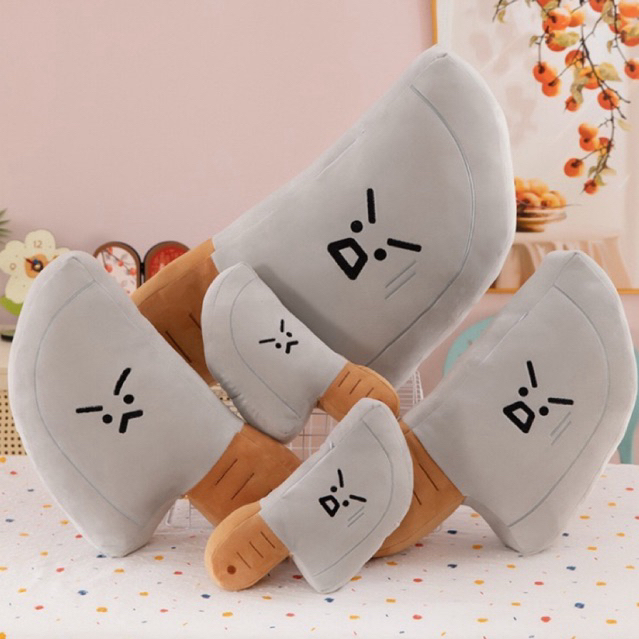 Gấu Bông Con Dao Hung Dữ Êm Ái Trang Trí Phòng, Làm Quà Tặng Bạn Bè/ Người Thân/ Người Yêu🔪