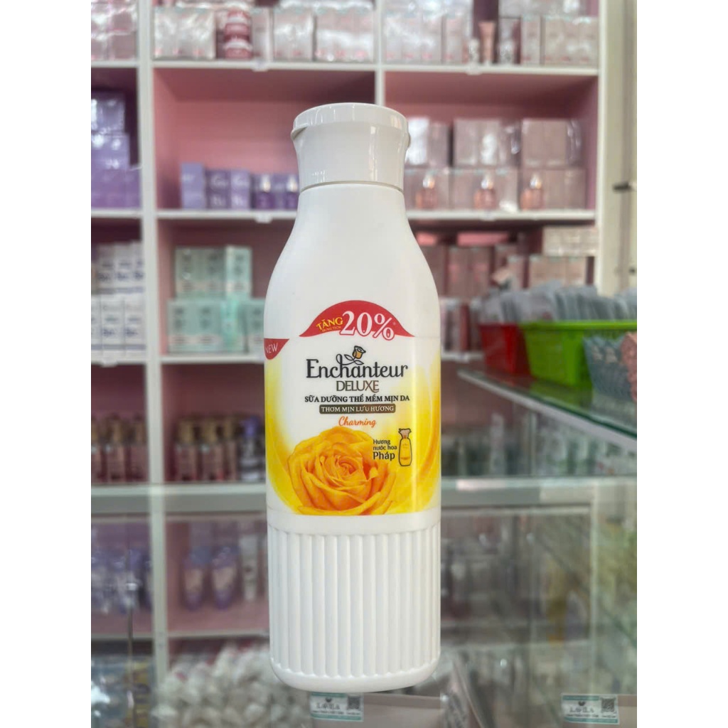 Chai sữa dưỡng thể body ENCHANTEUR vàng