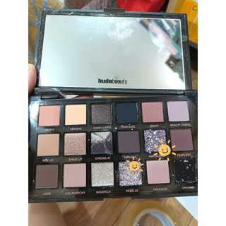 Bảng mắt Huda vỡ