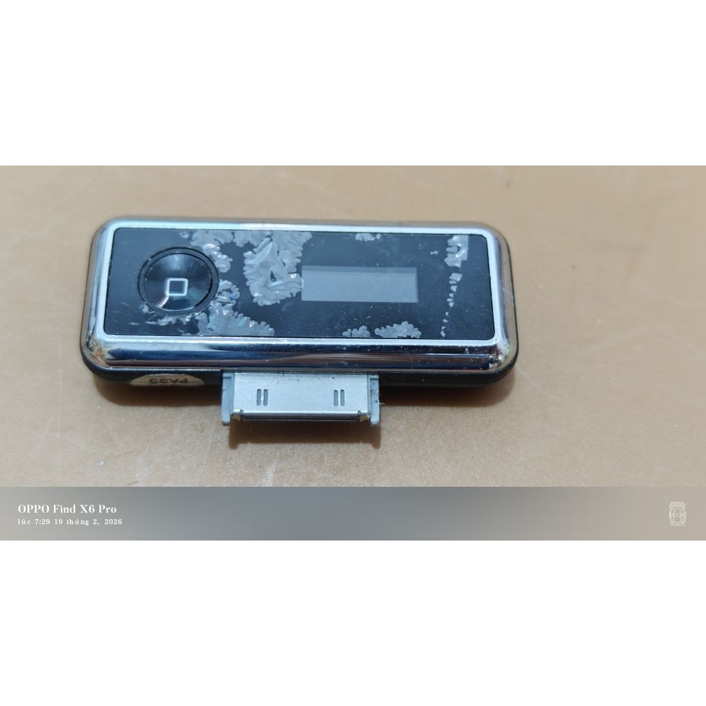 Bộ truyền phát FM cho iPod GH-FTC-IPOD2TK Nhật Bản