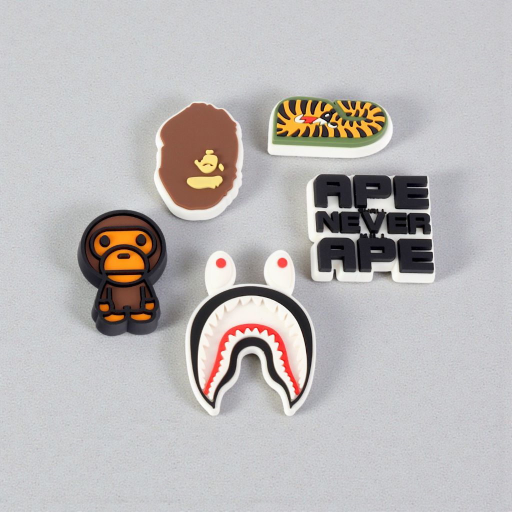Set charm BABE gắn dép cross, Nút gắn sticker dép cross trang trí cham 2D hoạt hình anime CROSS TREN