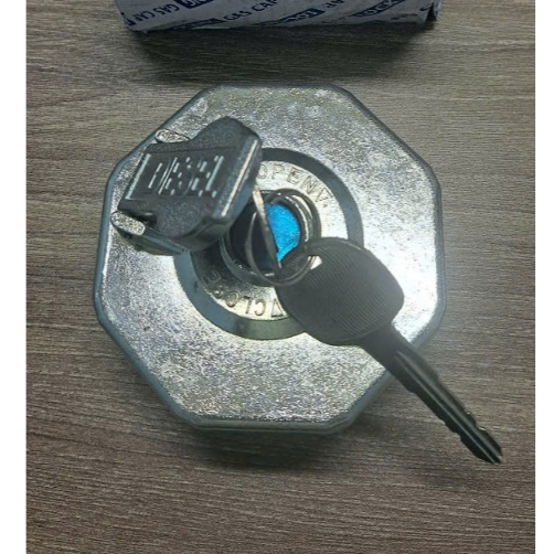 Nắp bình dầu xe tải Isuzu từ 5 tấn đến 15 tấn/ Isuzu 130ps, NMR 310, FVR, NPR, FRR, QKR 230, QKR 210