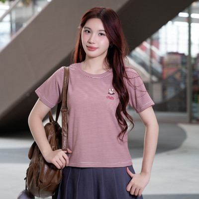 LAROMA Áo Thun Nữ Bunny Tee AT52 Form Rộng | Mềm Mịn, Thoáng Mát, Dễ Phối Đồ
