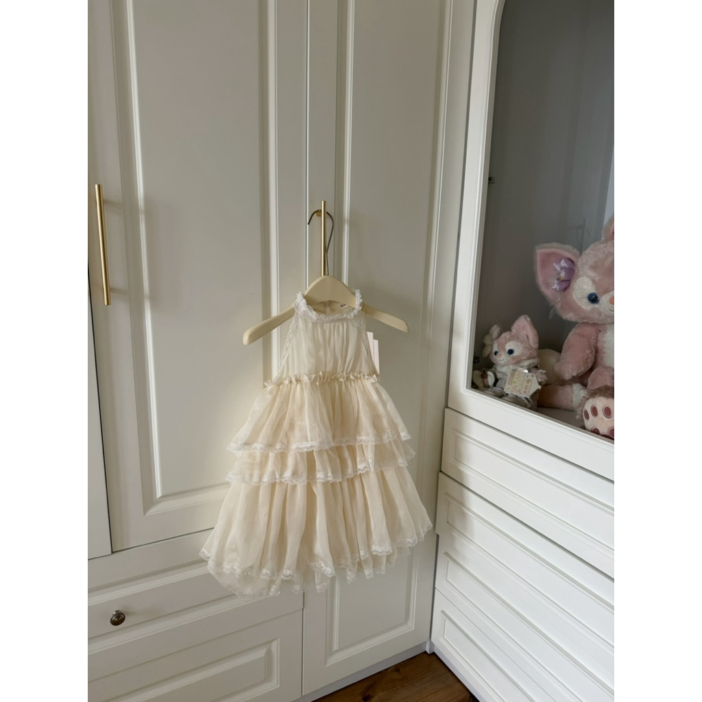 EMPINK/ ÁO YẾM VOAN TẦNG BỒNG