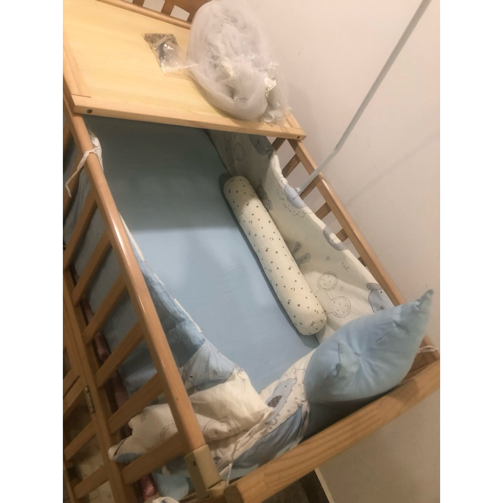 cũi chilux đa năng 6 in 1 bập bênh, nôi, cũi, quây, ghép giường, bàn học