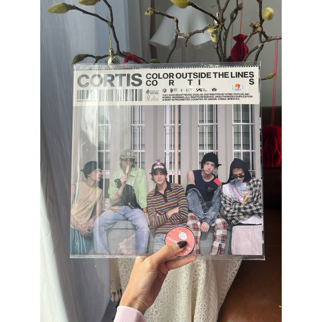 CORTIS The 1st EP [COLOR OUTSIDE THE LINES] (Vinyl)