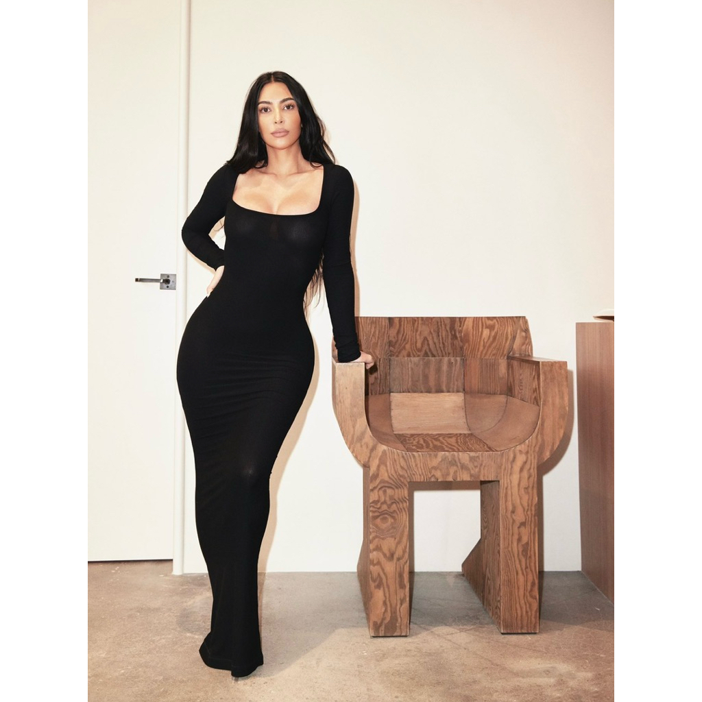 Đầm maxi tay dài hiệu SKIMS