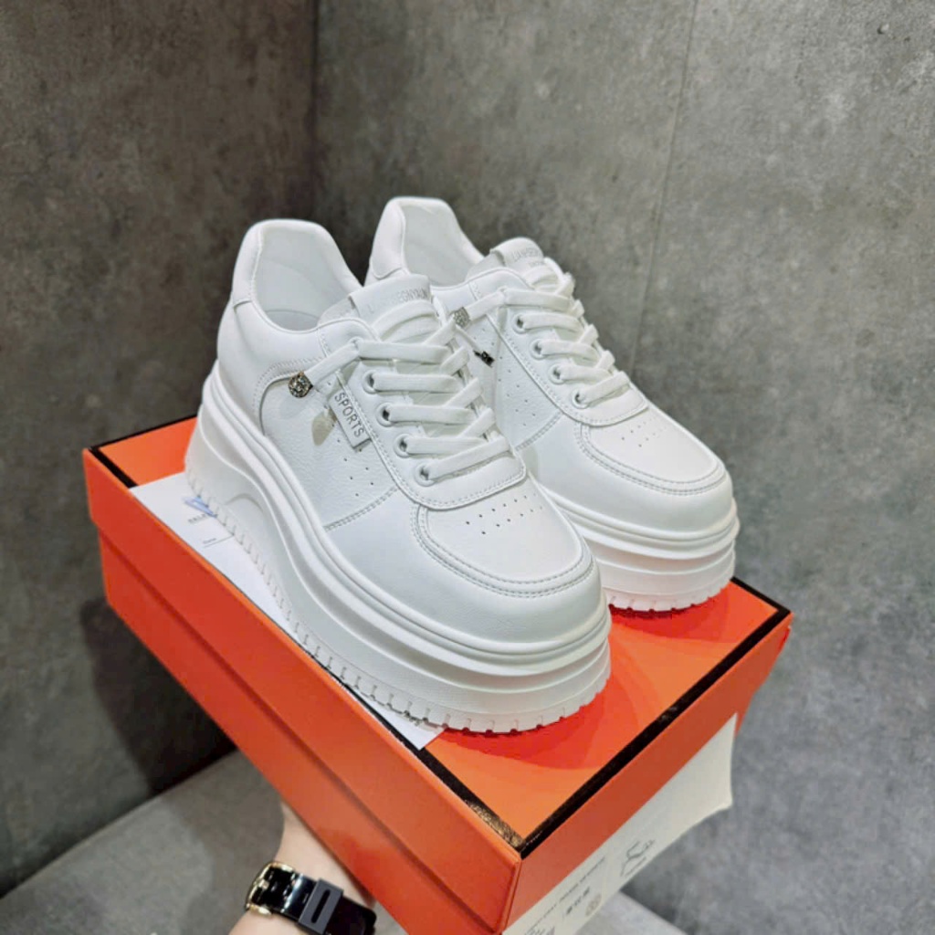 thể thao Sport  hãng H33 siêu nhẹ nâng đế …lên chân cực êm ạ