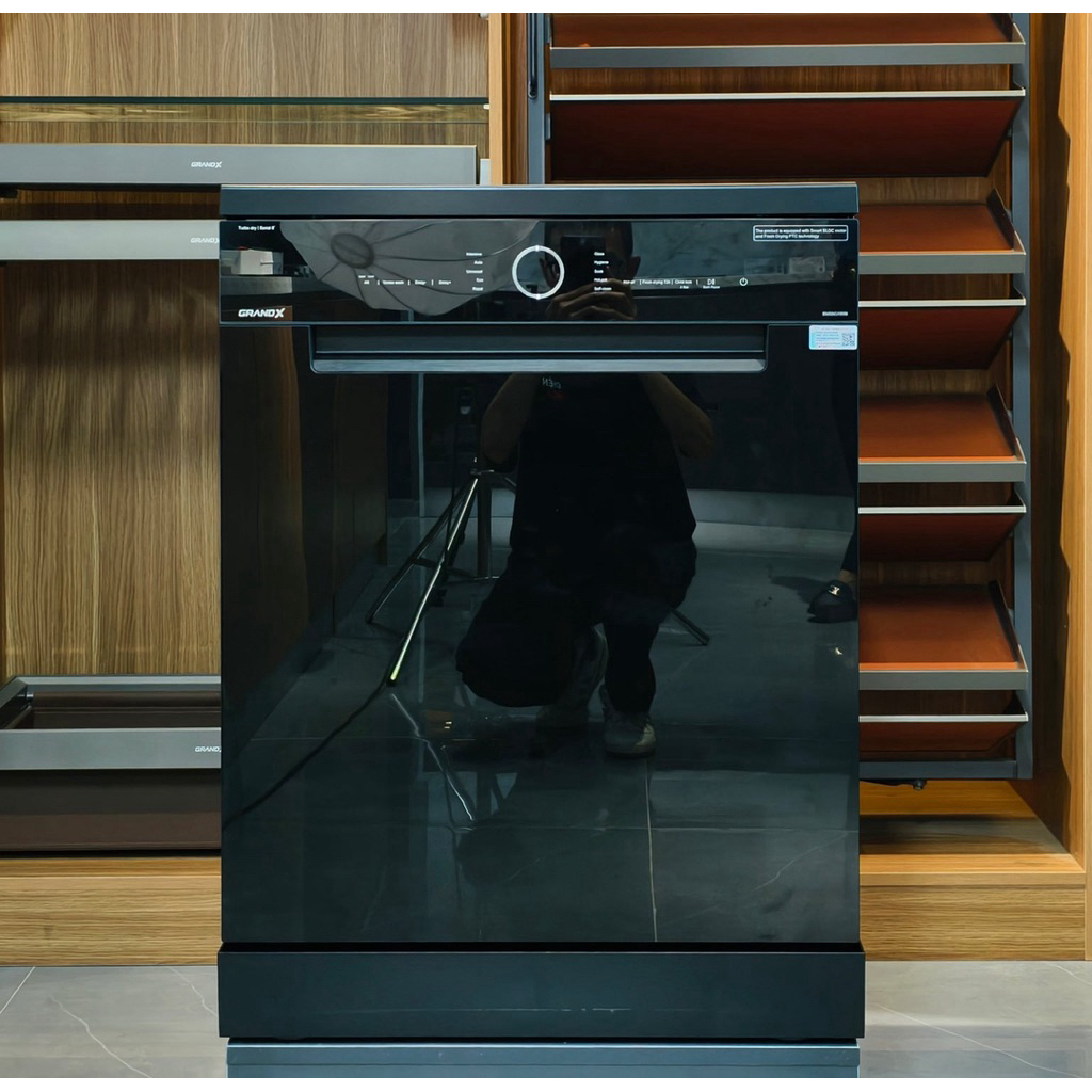 Máy rửa bát GrandX SMS8GX89B Serial 8+ lắp âm tủ độc lập 16 bộ, màu đen
