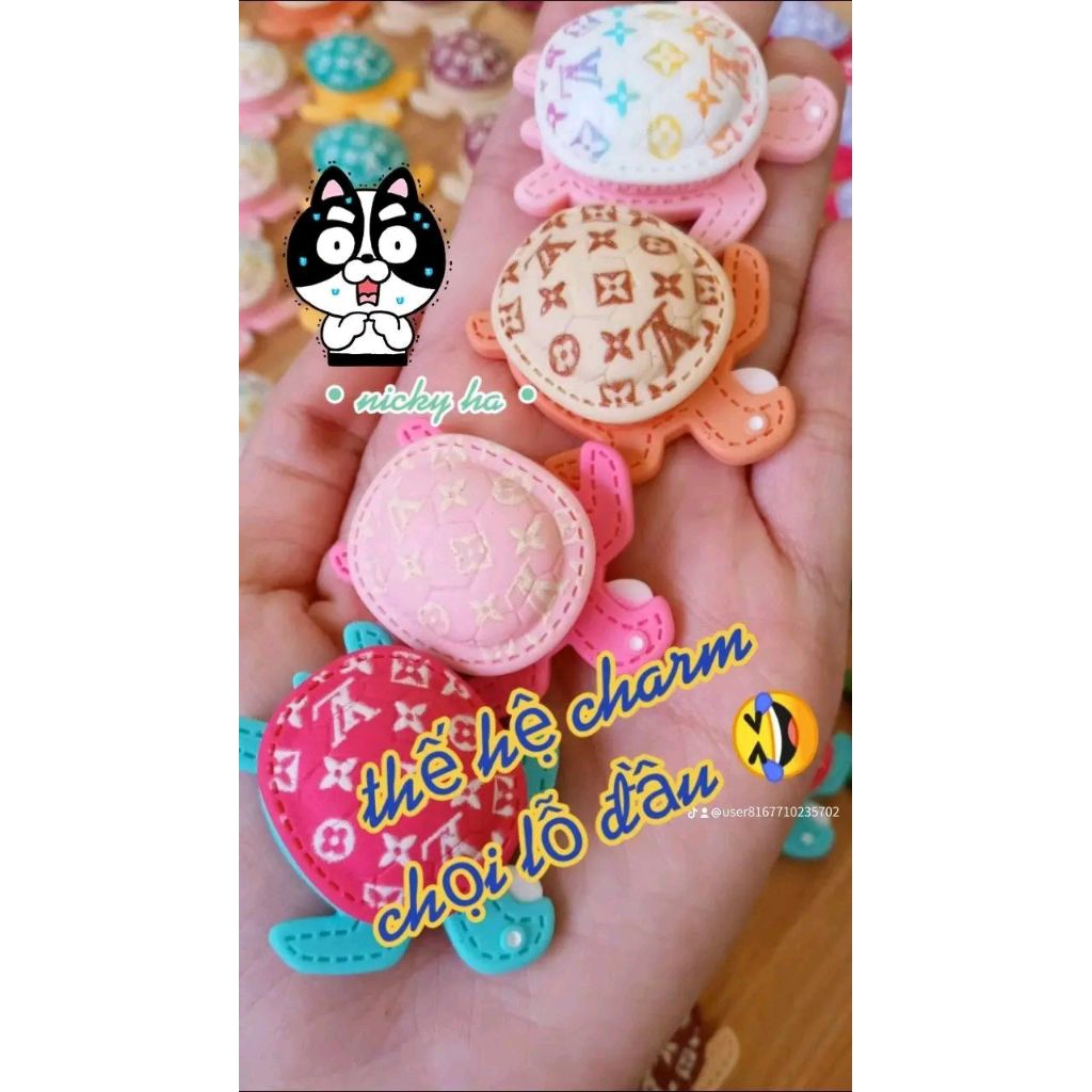 Charm rùa LV cực hiếm