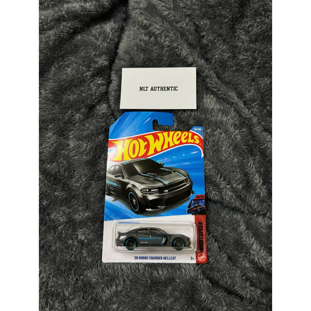 Xe Hot Wheels '20 DODGE CHARGER HELLCAT