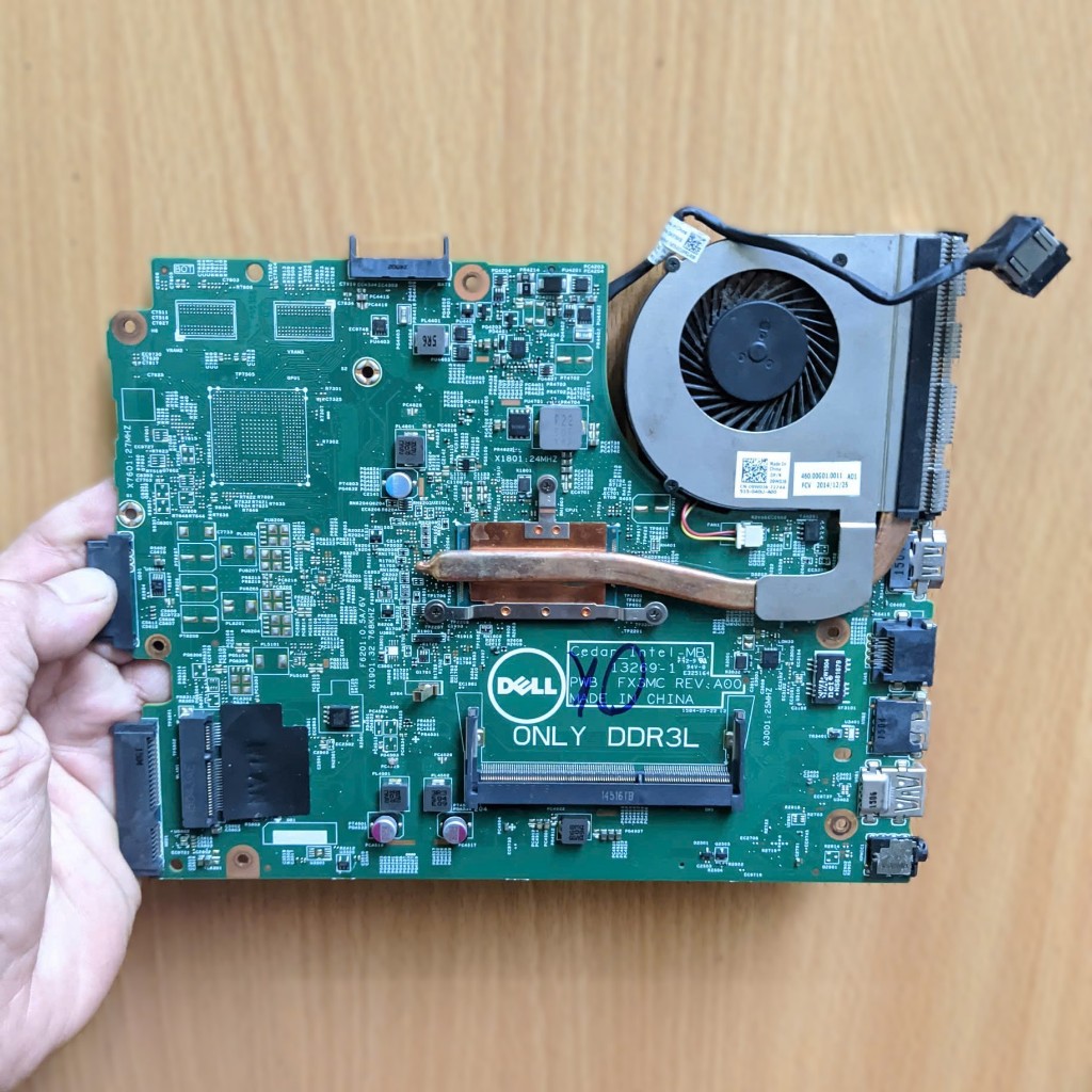 Main laptop Dell 3543 5749 3542 3442 kèm CPU Intel i3 5005U, tản CPU và cáp nguồn như hình, Part CW5