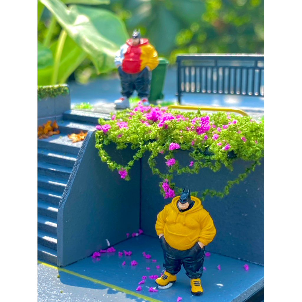 Figure Batman trang trí diorama nhiều màu.