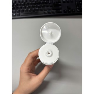 Tuýp nhựa nền trắng dung tích 100ml (Fi40) Nắp bật trắng Fi40