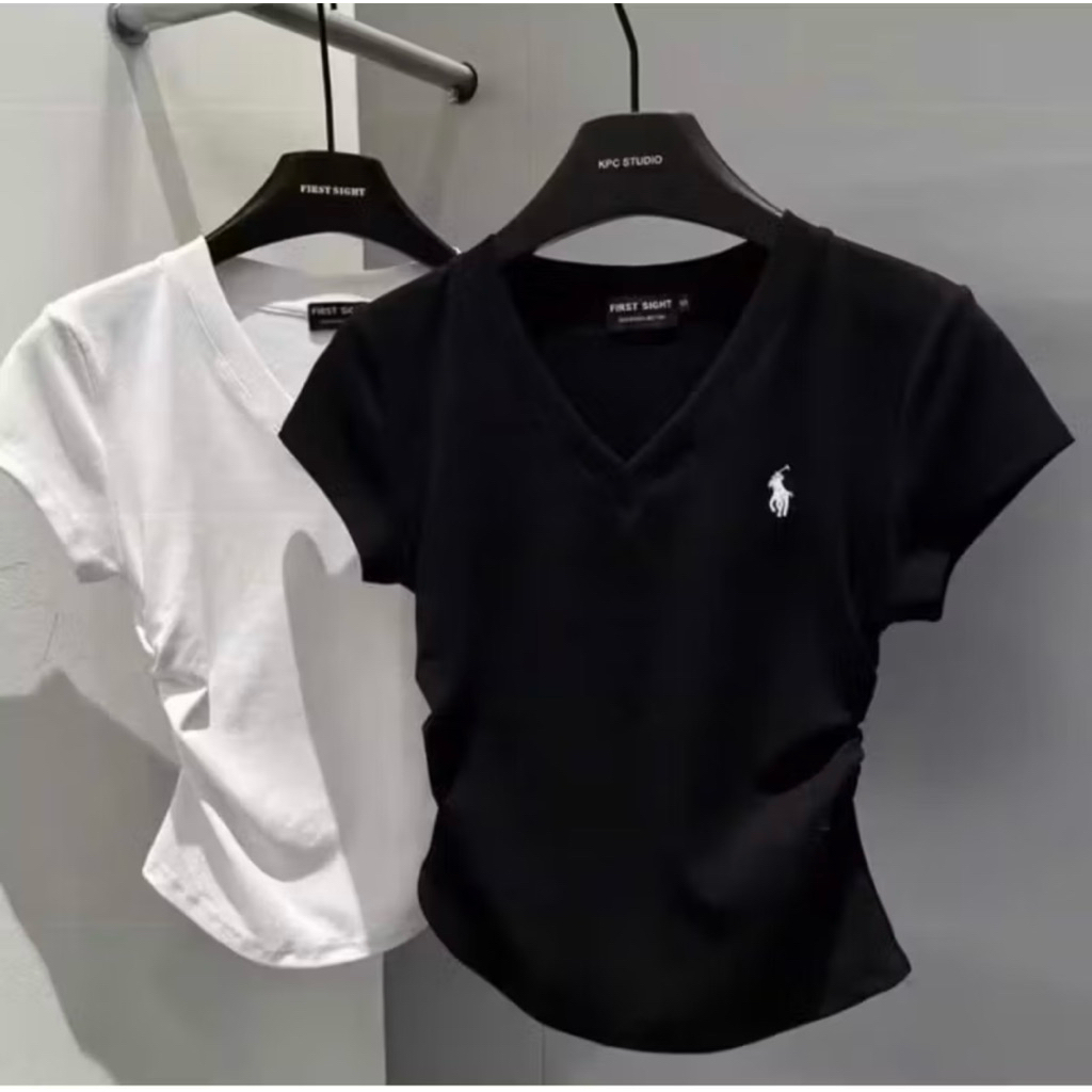 Áo Thun Nữ , Áo Thun Cotton Cổ Tim Thêu Ngựaaa