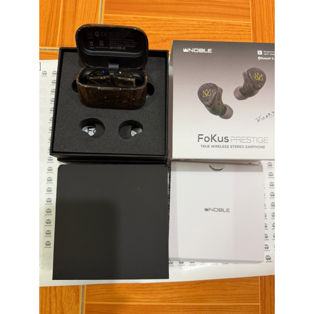 Tai nghe noble fokus prestige và amadeus chính hãng