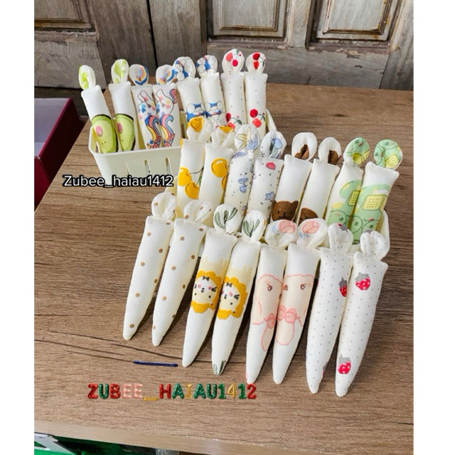 Set 2 cà rốt cầm tay chống giật mình và đồ chơi cho bé