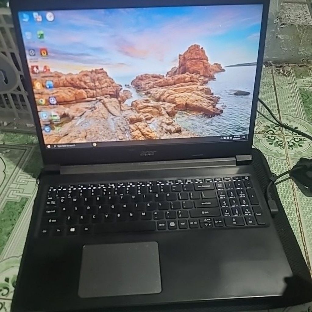 Laptop gaming Acer Aspire 7 A715-42G R5 5500u  >  i7 10750h Vga GTX 1650 =x2 1050 AI học tập 8gb ssd