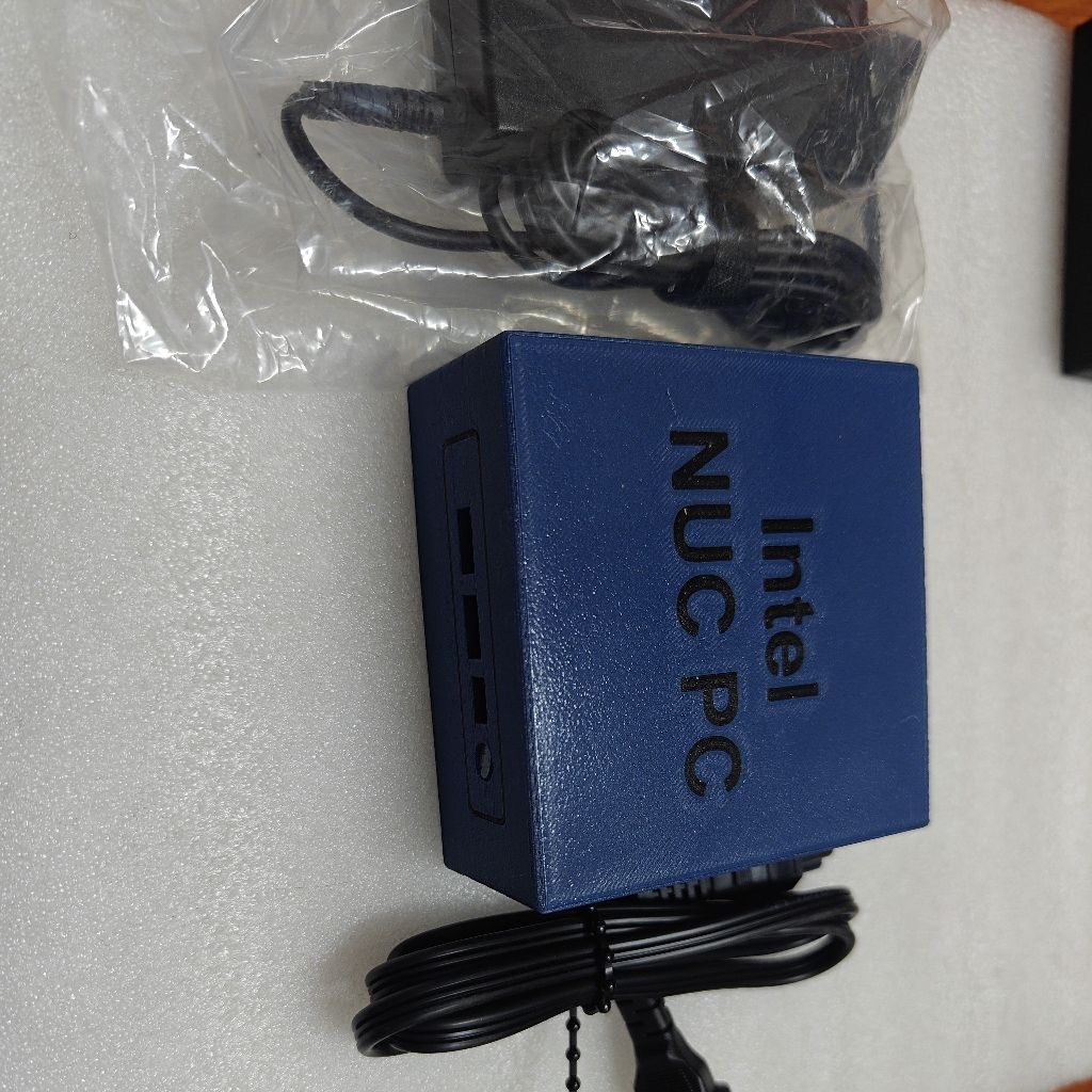 Máy tính mini NUC NUC6CAYH/ Celeron/ Celeron J3455/ Option/ Option/ VGA onboard/ Intel Graphics/